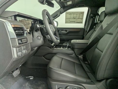 New 2026 GMC Yukon XL Denali w/ LPO, Floor Liner Package image 16