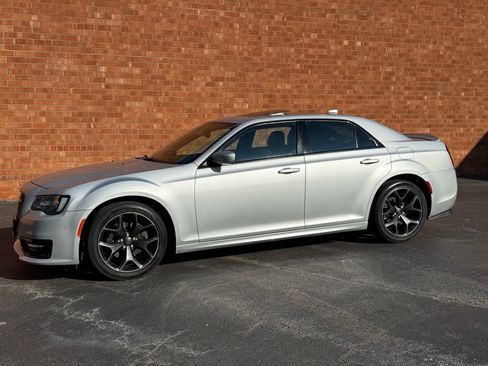 Used 2021 Chrysler 300 S w/ S Model Appearance Package image 7