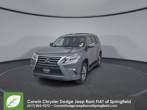 Used 2017 Lexus GX 460 Luxury w/ Preferred Accessory Package image 6