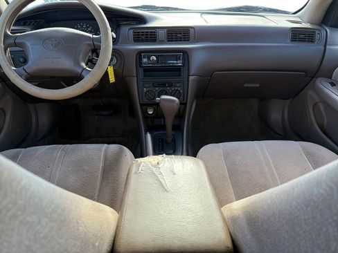 Used 1997 Toyota Camry LE image 14