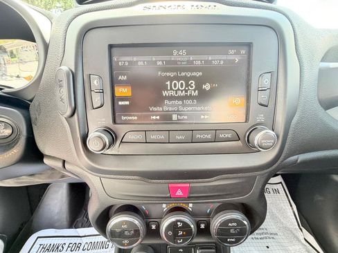 Used 2016 Jeep Renegade Trailhawk AWD/4WD image 19