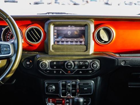 Used 2020 Jeep Gladiator Rubicon w/ Trailer Tow Package image 16