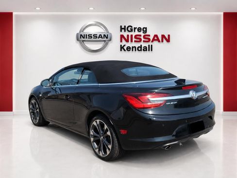 Used 2018 Buick Cascada Premium FWD image 2