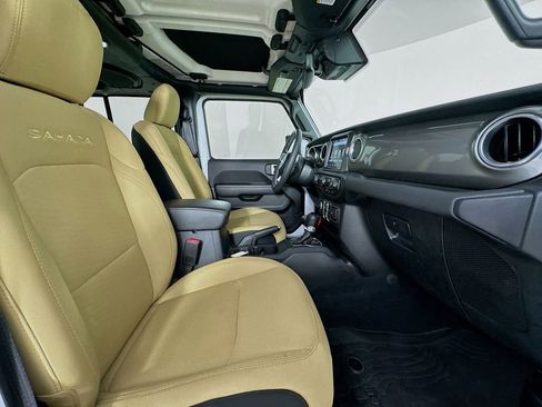 Used 2023 Jeep Wrangler Sahara w/ LED Lighting Group AWD/4WD image 35