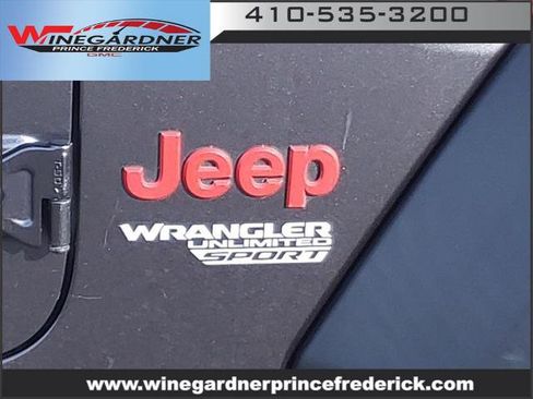 Used 2019 Jeep Wrangler Unlimited Sport S image 3