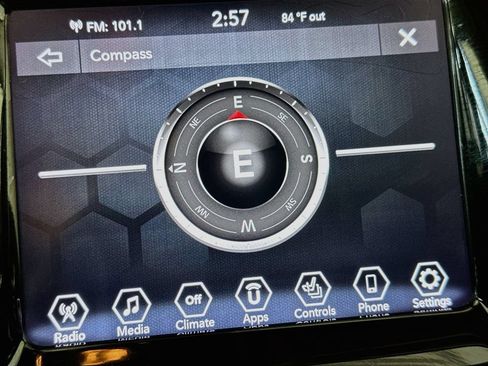 Used 2021 Jeep Compass Limited FWD image 18