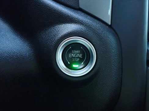 Used 2025 Chevrolet Silverado 1500 Custom Trail Boss w/ Turbomax Blackout Package image 19