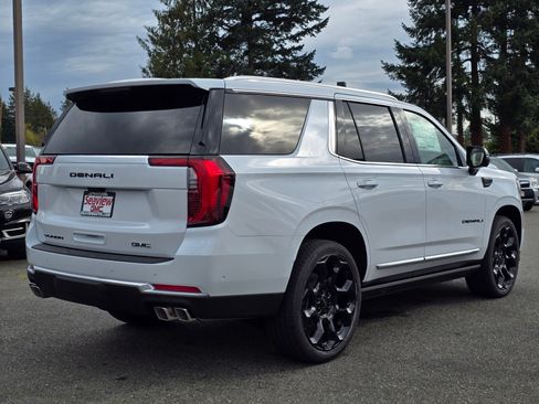 New 2026 GMC Yukon Denali w/ Denali Reserve Package AWD/4WD image 7