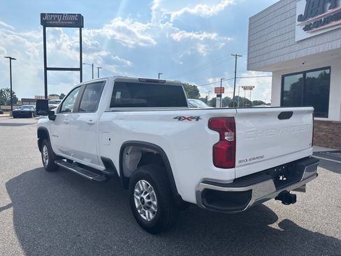 Used 2025 Chevrolet Silverado 2500 LT w/ Convenience Package AWD/4WD image 5