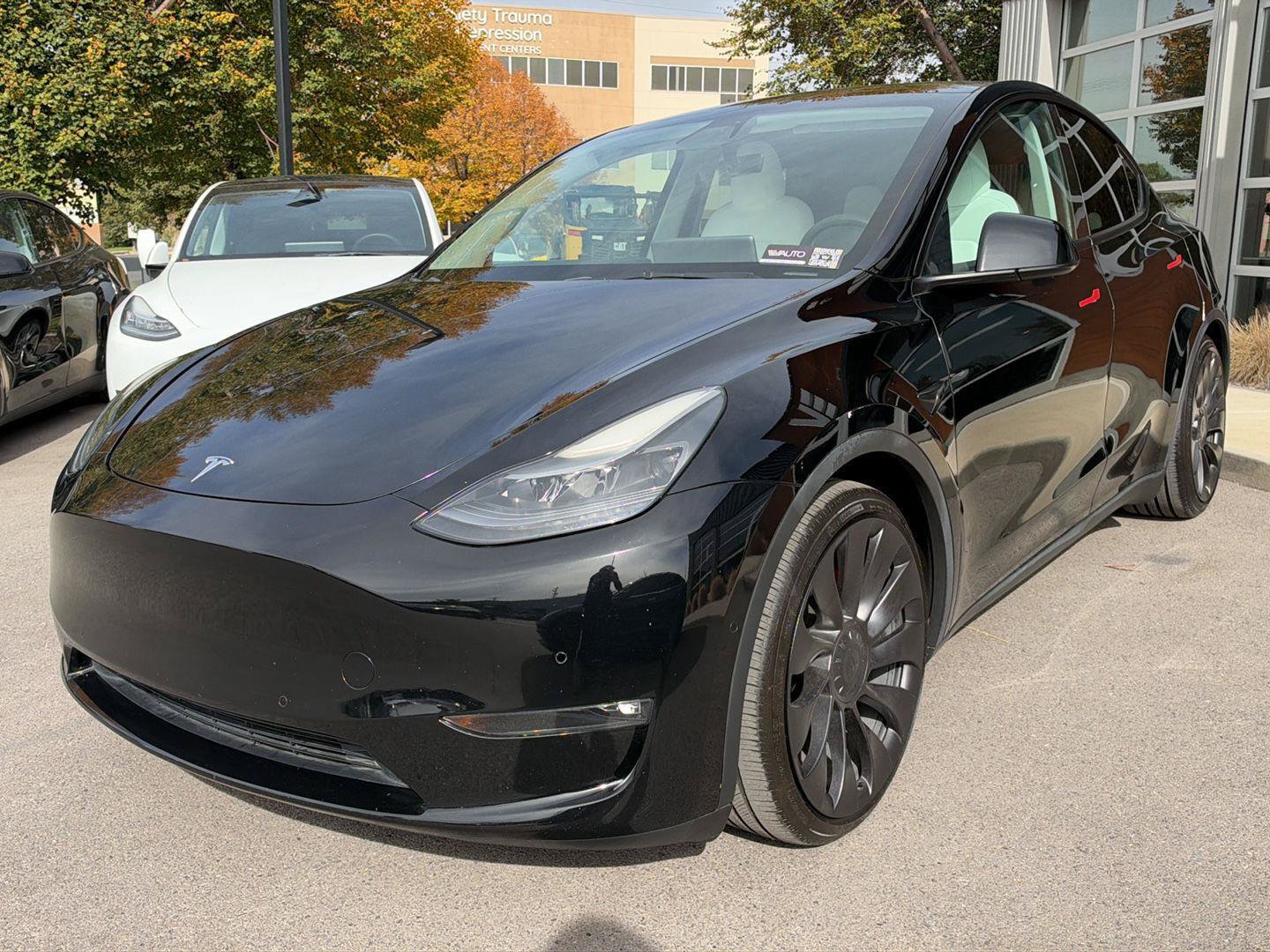 Used 2022 Tesla Model Y Performance AWD/4WD image 4