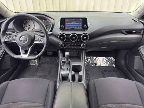 Used 2023 Nissan Sentra S FWD image 11