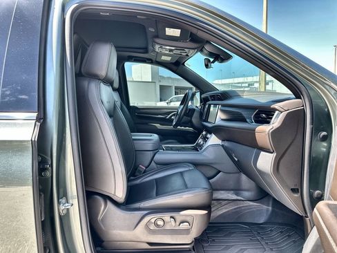 Certified 2023 GMC Yukon Denali w/ Denali Reserve Package AWD/4WD image 28