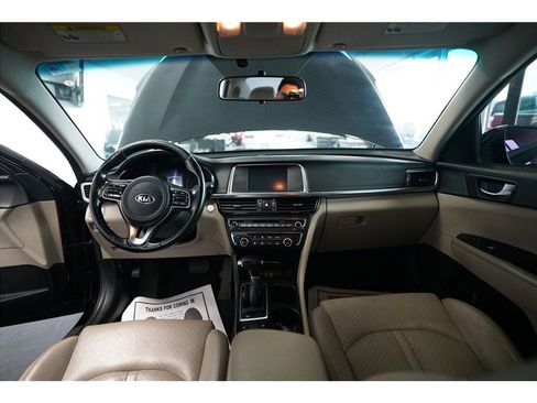 Used 2018 Kia Optima EX image 13