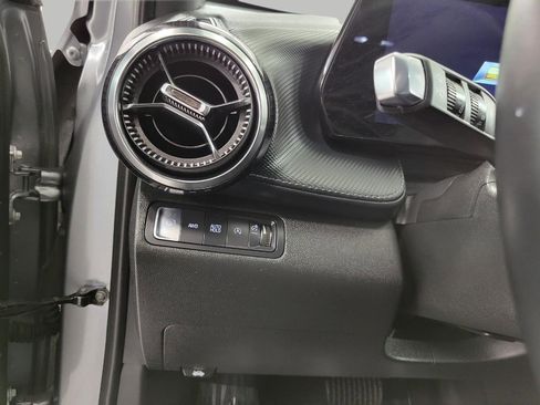 Used 2025 Chevrolet Equinox LT image 11