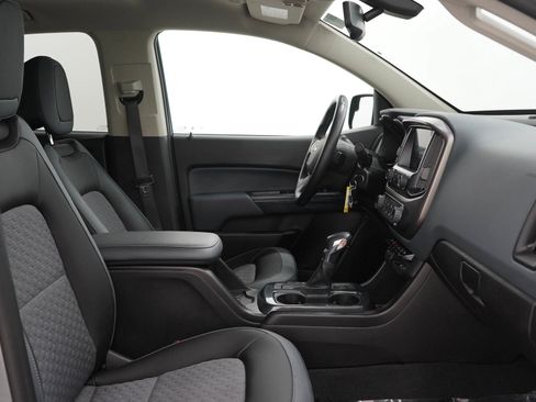 Used 2022 Chevrolet Colorado Z71 AWD/4WD image 11