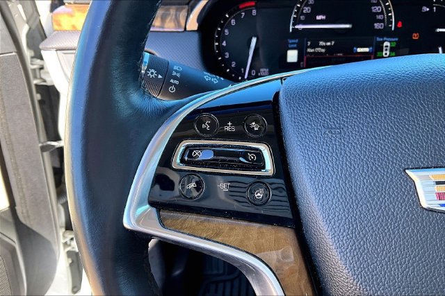 Used 2018 Cadillac XTS Luxury w/ Driver Awareness Package FWD image 19