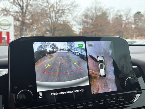 New 2025 Nissan Pathfinder Platinum w/ Cargo Package image 26