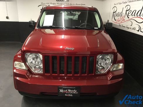 Used 2011 Jeep Liberty Sport image 4