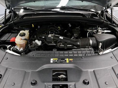 Used 2024 Jeep Grand Cherokee Altitude image 17