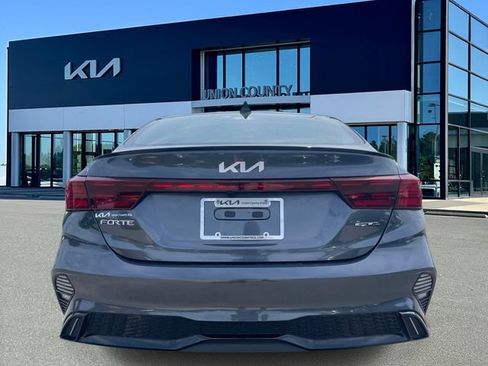 Certified 2022 Kia Forte GT-Line FWD image 5