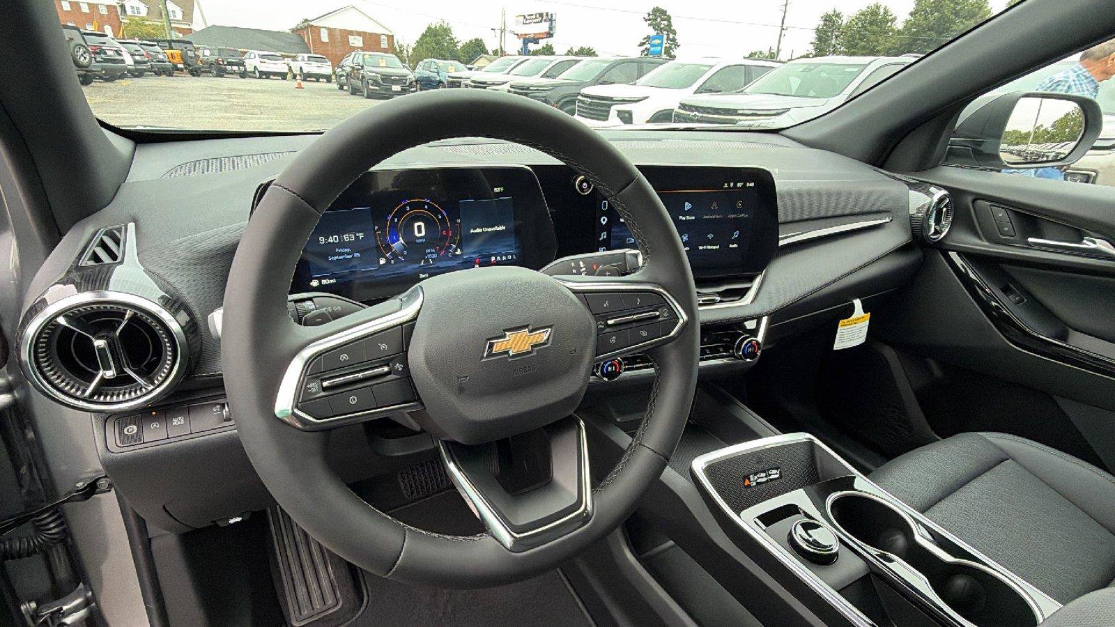 New 2027 Chevrolet Equinox LT w/ Convenience Package II FWD image 20