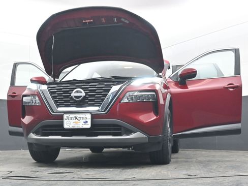 Certified 2023 Nissan Rogue SV image 39