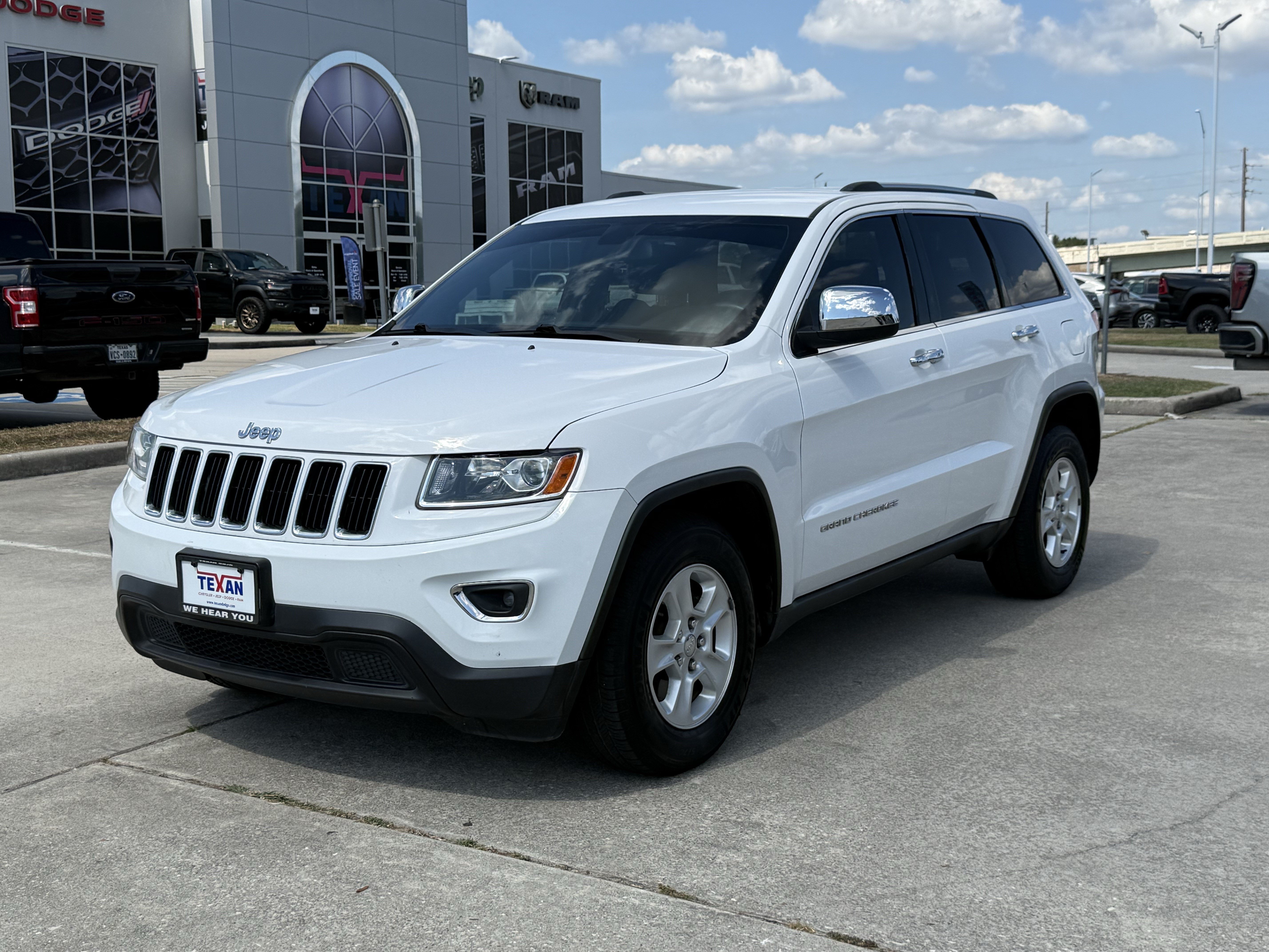 Used 2014 Jeep Grand Cherokee Laredo w/ Quick Order Package 23E RWD image 9