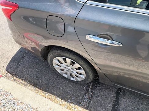 Used 2019 Nissan Sentra S FWD image 11