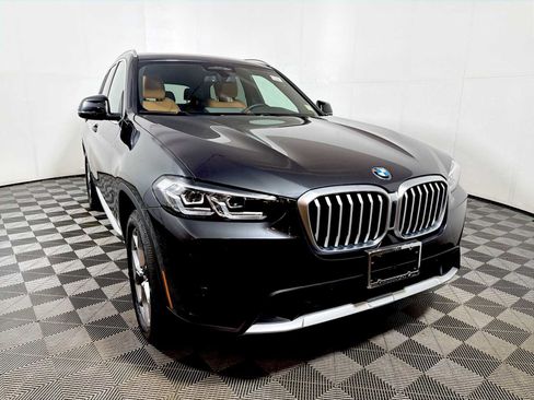 Used 2024 BMW X3 xDrive30i w/ Premium Package AWD/4WD image 2