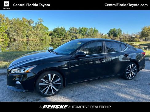 Used 2020 Nissan Altima 2.5 SR image 1
