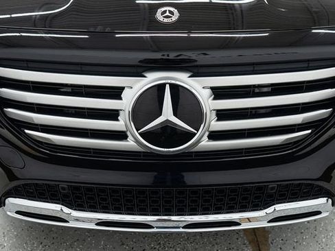 Used 2024 Mercedes-Benz GLB 250 4MATIC w/ Driver Assistance Package image 45