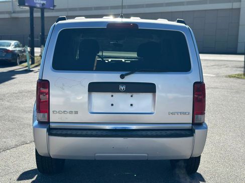 Used 2011 Dodge Nitro Heat image 7