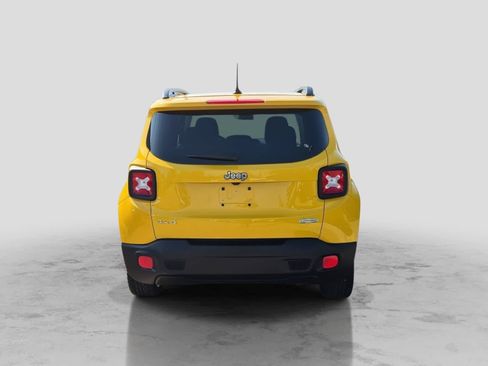 Used 2016 Jeep Renegade Latitude w/ Safety & Security Group AWD/4WD image 7
