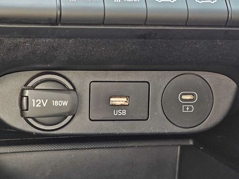 Used 2024 Hyundai Elantra SEL FWD image 27