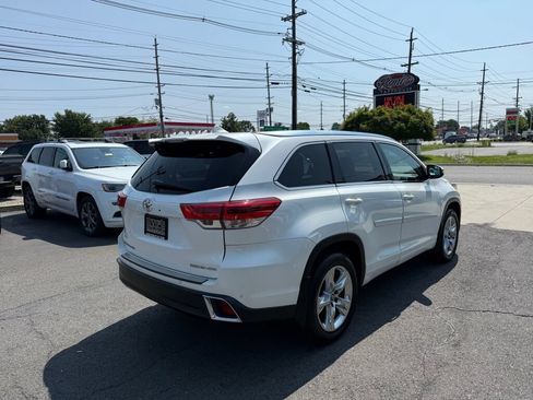 Used 2017 Toyota Highlander Limited w/ Protection Package #3 AWD/4WD image 7