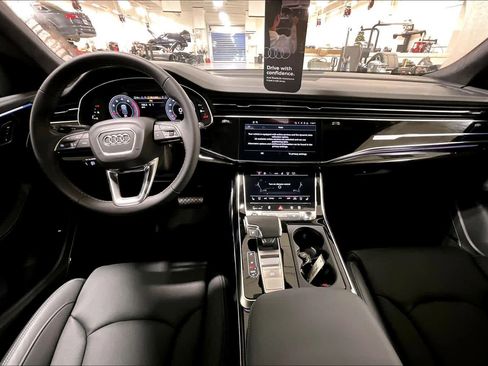 New 2026 Audi Q8 Prestige image 5