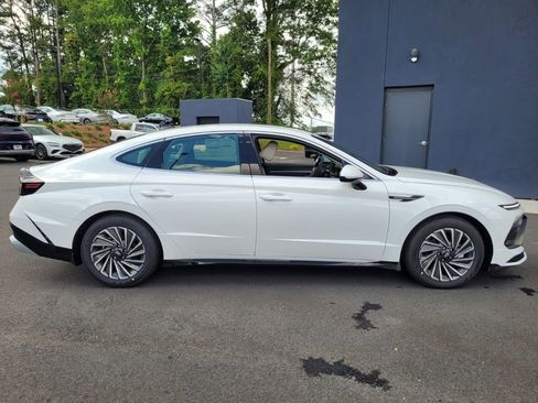 New 2025 Hyundai Sonata SEL image 8