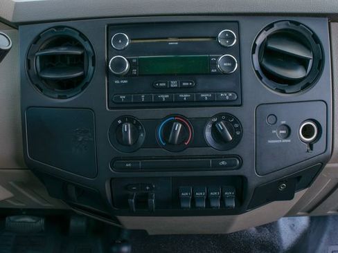 Used 2009 Ford F350 XL image 17