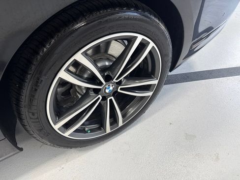 Used 2022 BMW 750i xDrive w/ M Sport Package AWD/4WD image 14