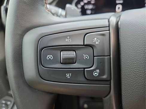 Used 2025 GMC Sierra 1500 AT4 w/ AT4 Premium Package AWD/4WD image 19