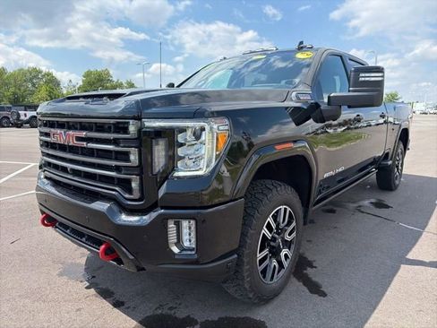 Used 2022 GMC Sierra 2500 AT4 w/ AT4 Premium Plus Package AWD/4WD image 2