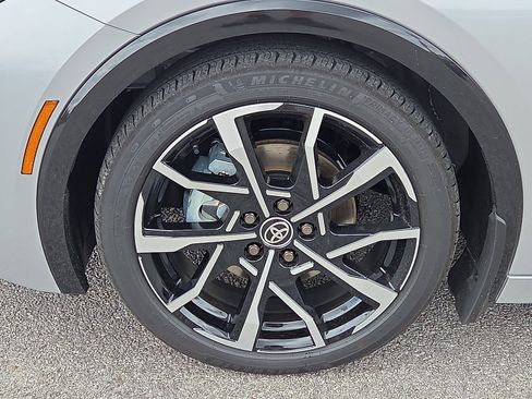 New 2026 Toyota Prius Plug-In Hybrid image 5