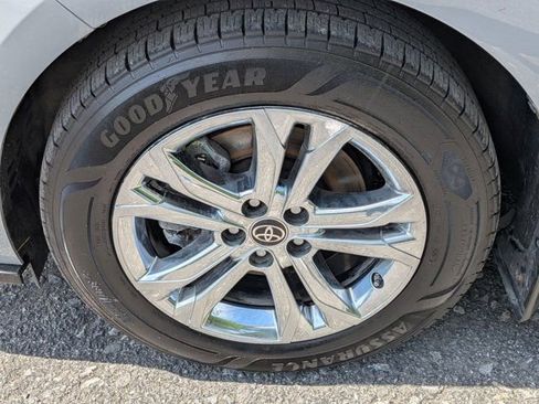 Certified 2023 Toyota Sienna XSE w/ XSE Plus Package AWD/4WD image 10
