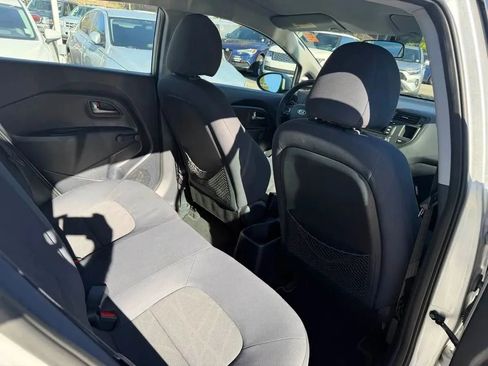 Used 2012 Kia Rio LX FWD image 11