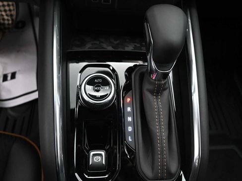 New 2026 GMC Canyon AT4 image 15