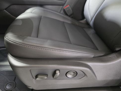 New 2026 Chevrolet Suburban LT w/ Comfort Package image 26