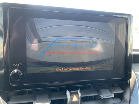Used 2024 Toyota Corolla LE FWD image 35