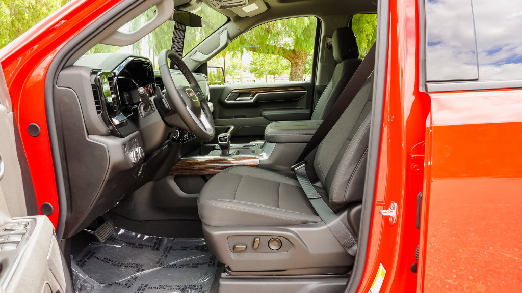 Used 2026 GMC Sierra 1500 Elevation w/ LPO, Elevation Black Package RWD image 17