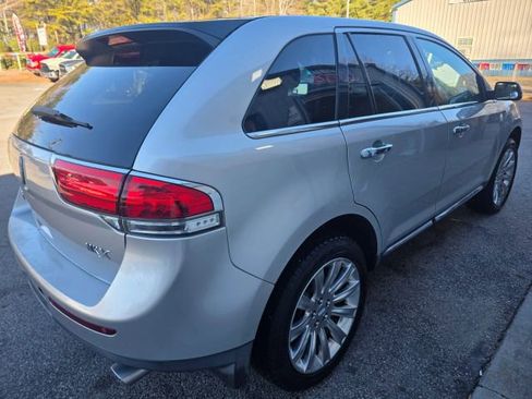 Used 2015 Lincoln MKX FWD w/ Equipment Group 102A image 5