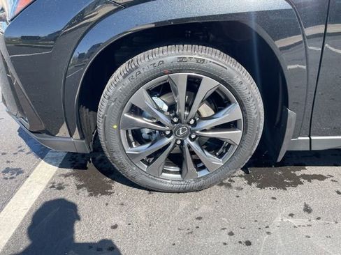 New 2026 Lexus UX 300h AWD image 9